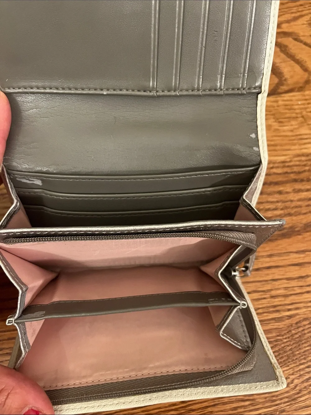 Coach Ashley Leather Women's Wallet in Cream